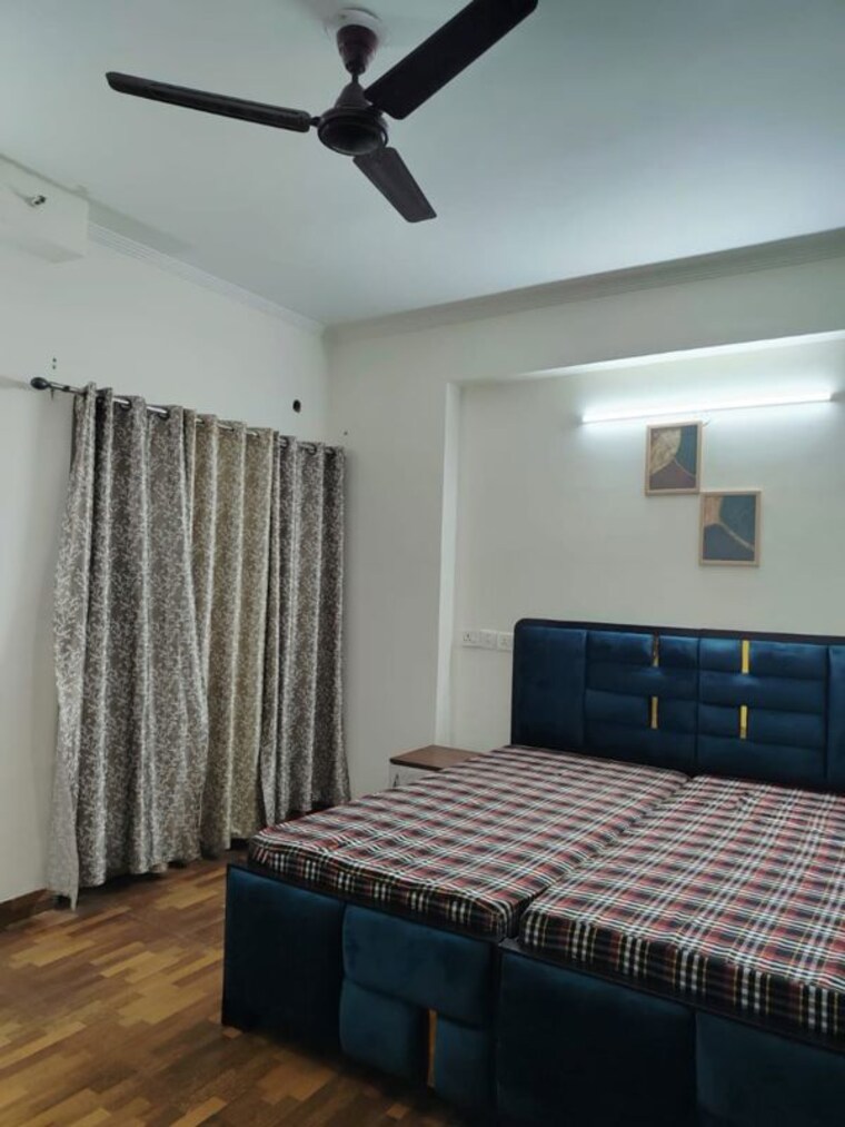 Bedroom, amrapali-silicon-city 3 Bedroom 1835 Sq.Ft. Apartment In Sector 76 Noida 10386501