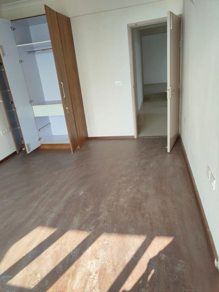 Room, pareena-express-heights 3 Bedroom 1970 Sq.Ft. Apartment In Sector 99 Gurgaon 10386494