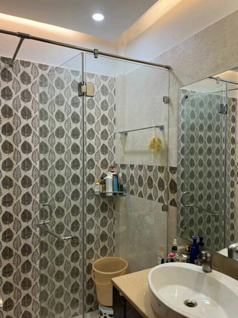 Attached Bathroom, ansal-api-esencia 3 Bedroom 1810 Sq.Ft. Builder Floor In Sector 67 Gurgaon 10386427