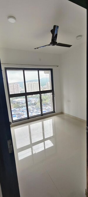 1 BHK Apartment For Rent in UK Iridium, Kandivali East
