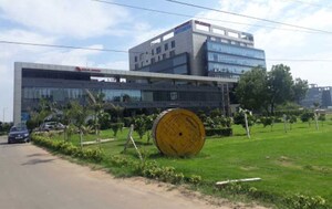  Office Space – Exterior View View at Splendor Spectrum One, Sector 58 - for Sale