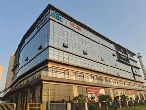  Office Space For Sale in Splendor Spectrum One, Sector 58
