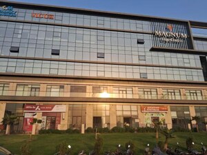  Office Space – Exterior View View at Splendor Spectrum One, Sector 58 - for Sale