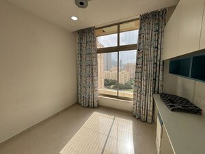 Room in 2 BHK Apartment at Hiranandani Eagleridge Wing B, Thane West – for Sale