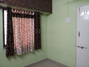 Room in 1 BHK Apartment at Mountain Breeze, Powai – for Rent