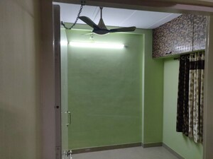 Room in 1 BHK Apartment at Mountain Breeze, Powai – for Rent