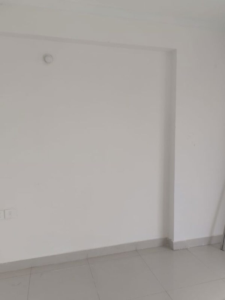 Room, pareena-express-heights 3 Bedroom 1950 Sq.Ft. Apartment In Sector 99 Gurgaon 10386626