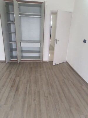 3 BHK Apartment For Rent in Pareena Express Heights, Sector 99
