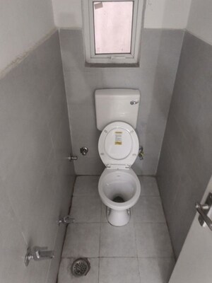 Bathroom in 3 BHK Apartment at Pareena Express Heights, Sector 99 – for Rent