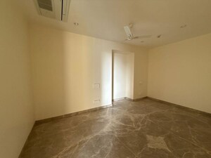 Room in 3 BHK Apartment at Indiabulls Sky Forest, Lower Parel – for Rent