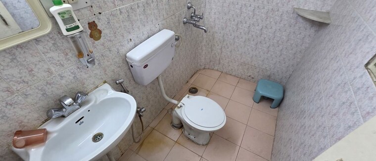 Bathroom, naiknavare-sunshine-court 3 Bedroom 1120 Sq.Ft. Apartment In Kalyani Nagar Pune 10386651