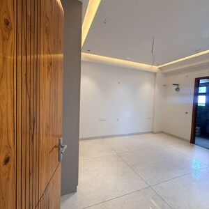 Room in 3 BHK Apartment at Godrej Meridien, Mohammad Heri Village – for Rent