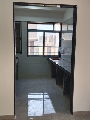 Room in 3 BHK Apartment at Diamond Garden, Chembur – for Rent