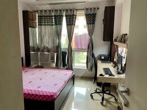 Room in 2 BHK Apartment at Hiranandani Astra, Ghodbunder Road – for Sale