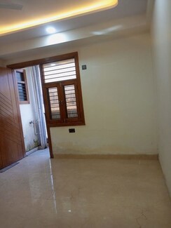 1 BHK + Basement Builder Floor For Sale in Sunshine Apartments Sector 73