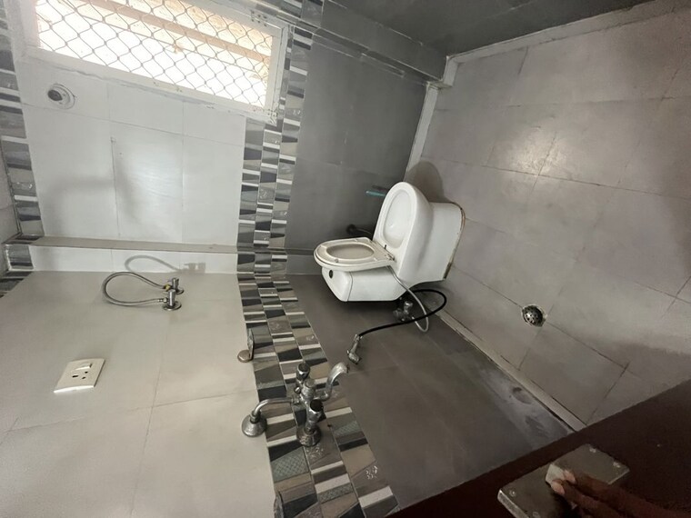 Bathroom, skytech-matrott 2 Bedroom 1015 Sq.Ft. Apartment In Sector 76 Noida 10386748