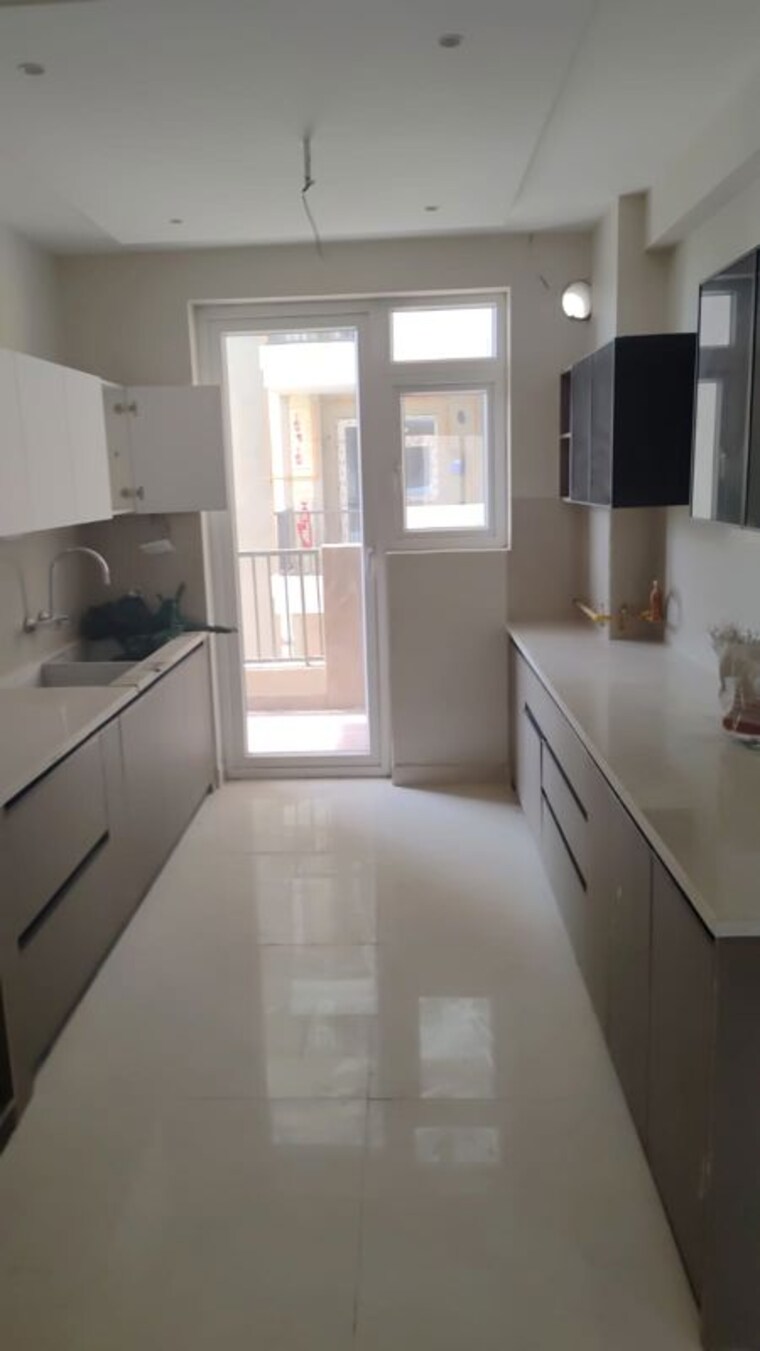 Kitchen, skyline-elevate 3 Bedroom 1463 Sq.Ft. Apartment In Ramgarh Bhudda Zirakpur 10386747