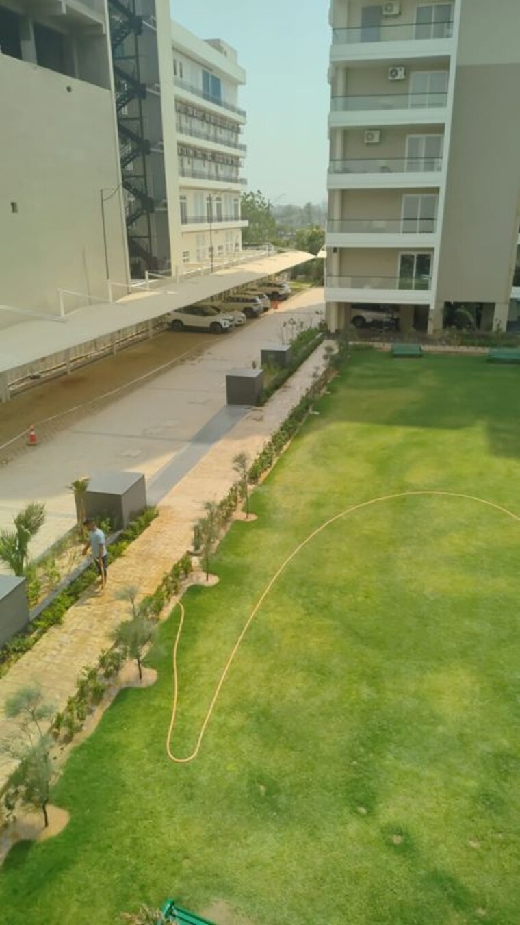 Balcony, skyline-elevate 3 Bedroom 1463 Sq.Ft. Apartment In Ramgarh Bhudda Zirakpur 10386747