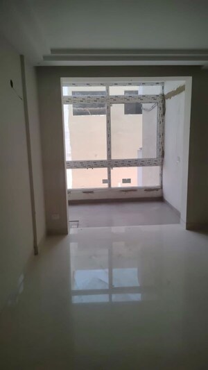 Bathroom in 3 BHK Apartment at Skyline Elevate, Ramgarh Bhudda – for Rent
