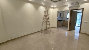 Room in 3 BHK Apartment at Suncity Vatsal Valley, Gwal Pahari – for Rent