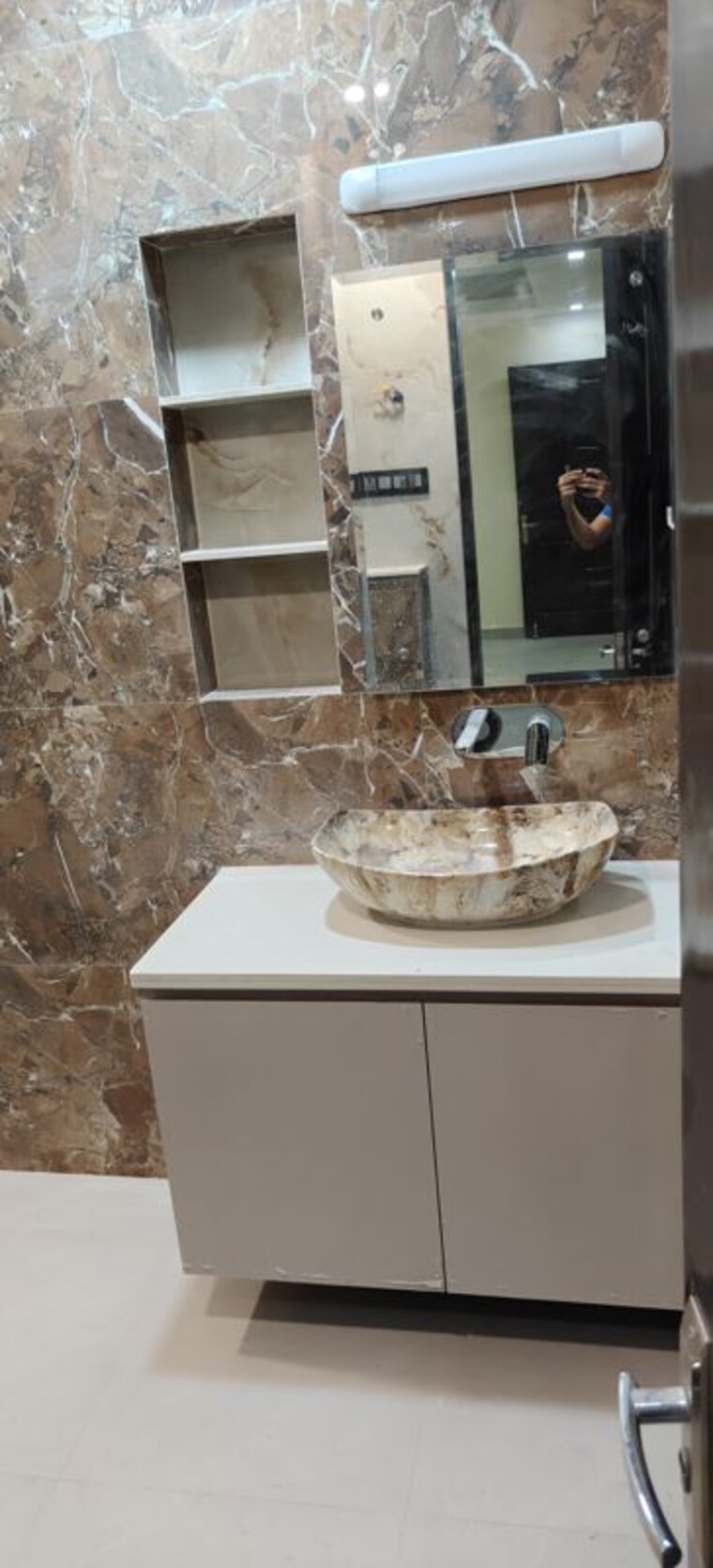 Bathroom, sushant lok ii 3 Bedroom 1650 Sq.Ft. Builder Floor In Sushant Lok ii Gurgaon 10386723