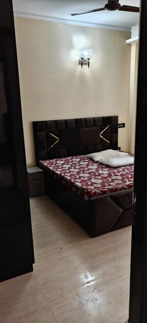 Bedroom in 3 BHK Builder Floor at Sushant Lok ii – for Rent