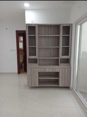 Room in 2.5 BHK Apartment at Prestige High Fields, Gachibowli – for Rent