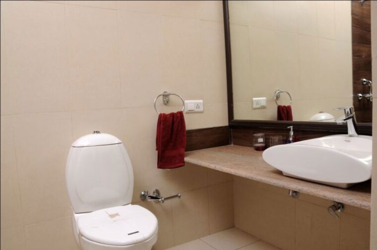 Bathroom, sbp-gateway-of-dreams 3 Bedroom 1420 Sq.Ft. Apartment In Dhakoli Zirakpur 10386809