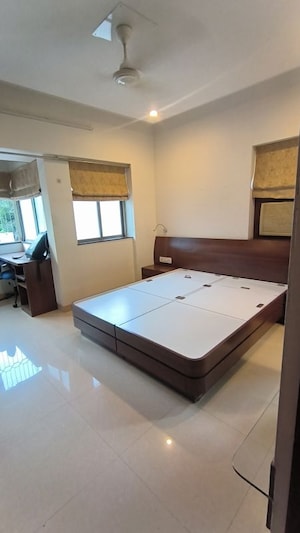 Bedroom in 2 BHK Apartment at Prabhadevi – for Rent