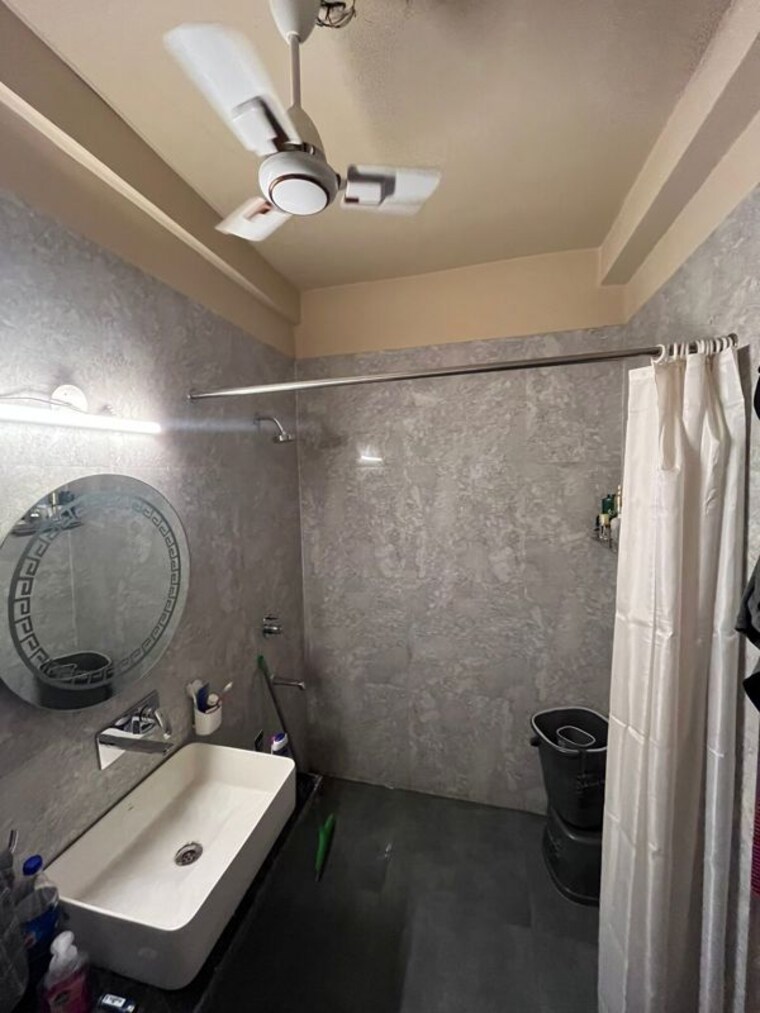 Bathroom, highland-park-chandigarh 3 Bedroom 1650 Sq.Ft. Apartment In Bhabat Zirakpur 10386869