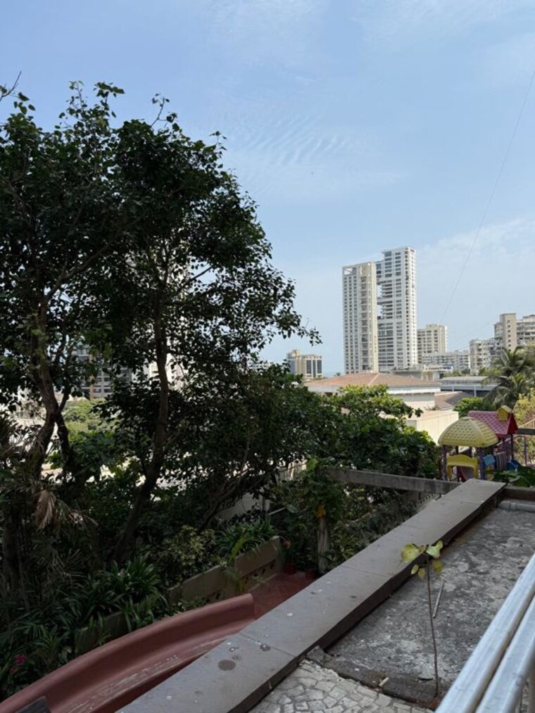 Balcony, mount-unique 2 Bedroom 1500 Sq.Ft. Apartment In Peddar Road Mumbai 10386973