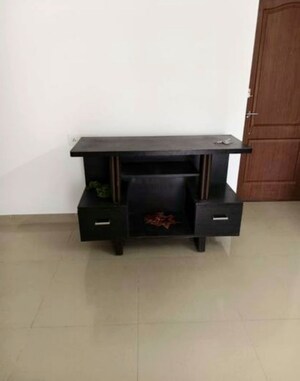 Furnished Amenities in 1.5 BHK Apartment at Yamuna CHS Mulund West, Mulund West – for Rent