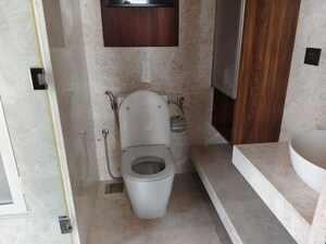 Bathroom in 4 BHK Apartment at Indiabulls Sky Forest, Lower Parel – for Rent