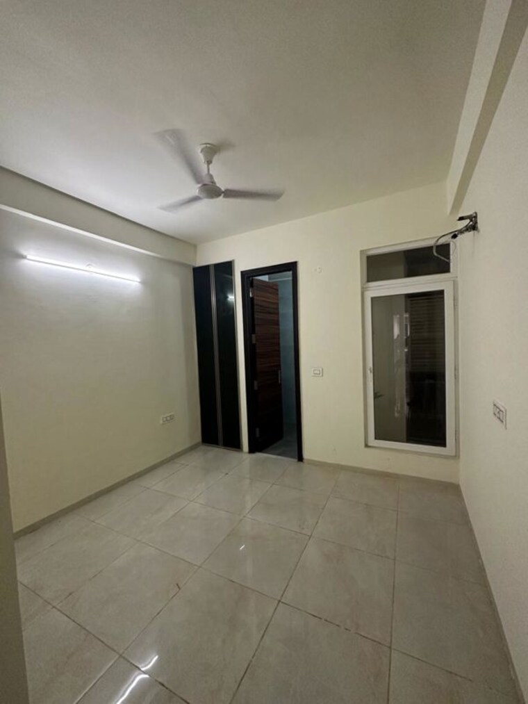 Room, preet colony 3 Bedroom 1710 Sq.Ft. Apartment In Preet Colony Zirakpur 10383896