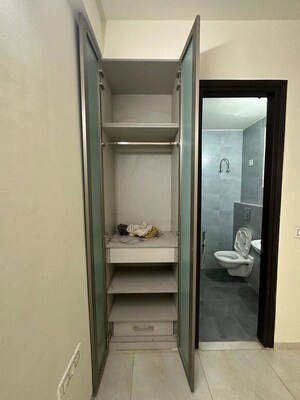 Furnished Amenities in 3 BHK Apartment at Preet Colony – for Rent