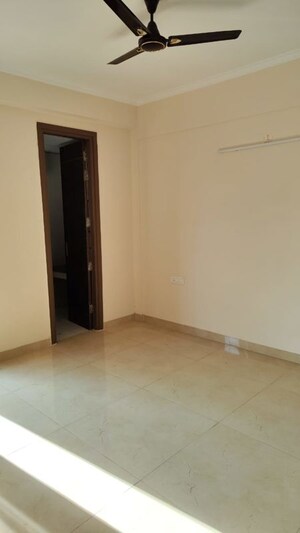 Room in 3 BHK Apartment at Affinity Greens, International Airport Road – for Rent