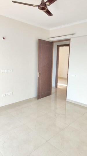 Room in 3 BHK Apartment at Affinity Greens, International Airport Road – for Rent