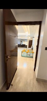 4 BHK + Extra Room 250 Sq.Yd. Builder Floor in Sector 41