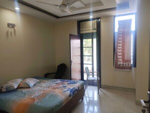 Bedroom in 3 BHK Independent House at Dcm – for Rent