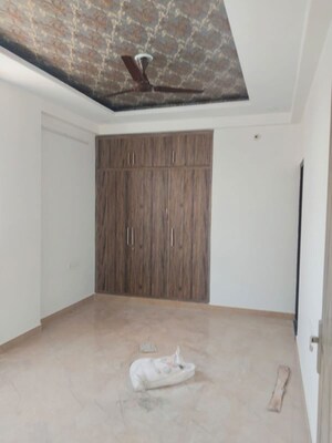 Room in 3 BHK Builder Floor at Vaishali Nagar – for Rent