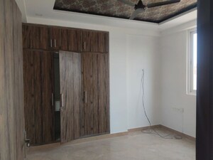 Room in 3 BHK Builder Floor at Vaishali Nagar – for Rent