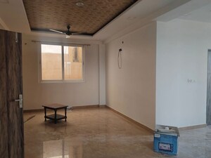 Room in 3 BHK Builder Floor at Vaishali Nagar – for Rent