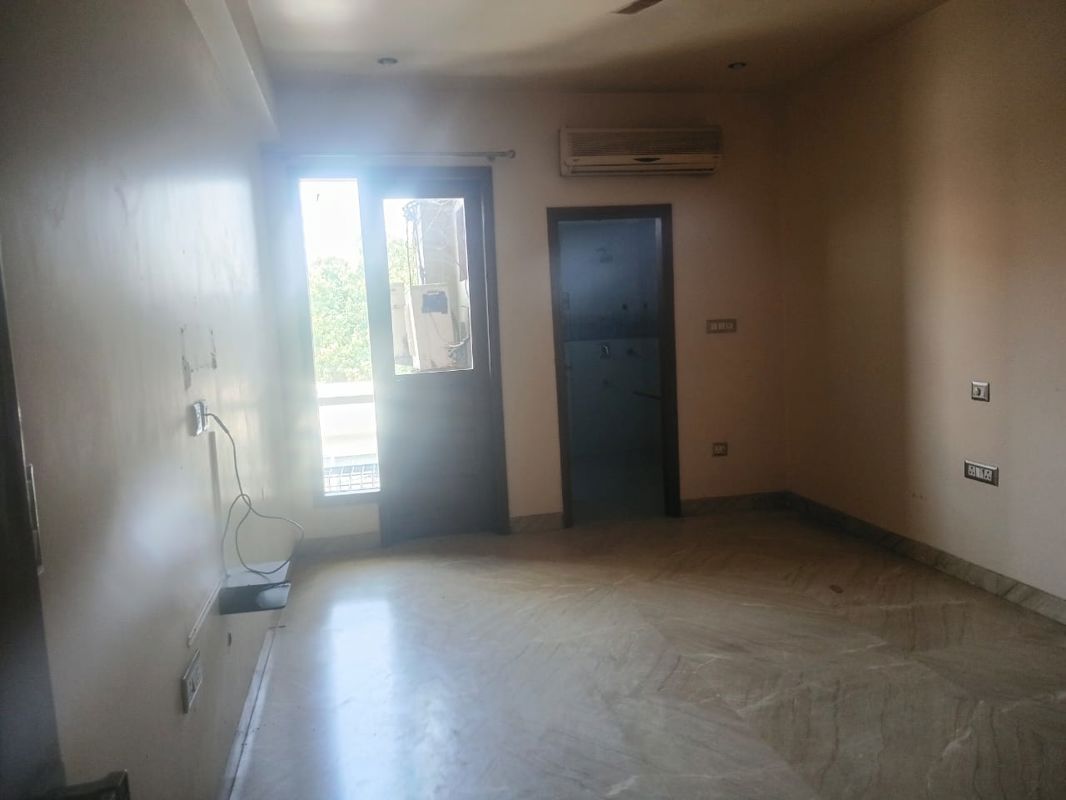 3 BHK + Store Room Builder Floor For Rent in Chittaranjan Park