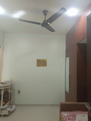 Room in 2 BHK Apartment at Essen Aishwaryam Comfort Phase-I, Akurdi – for Rent