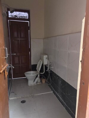 Bathroom in 1 BHK Independent House at Sector 22b – for Rent