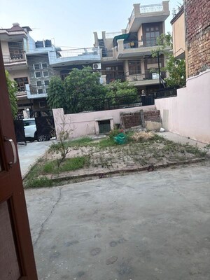 1 BHK Independent House For Rent in Sector 22b