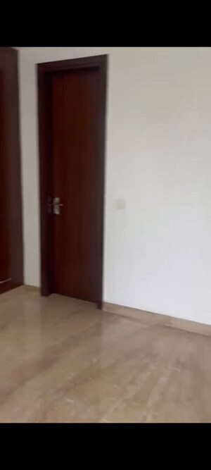 Room in 4 BHK Builder Floor at Kalkaji – for Rent