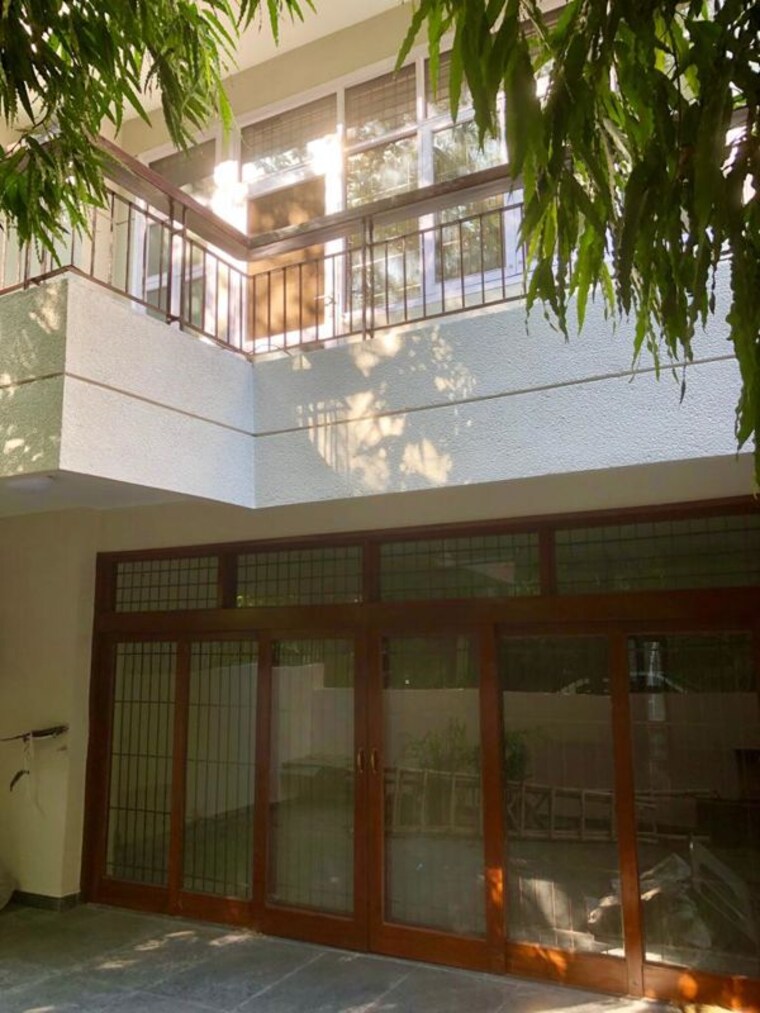 Exterior View, panchsheel enclave 5 Bedroom 265 Sq.Yd. Villa In Panchsheel Enclave Delhi 10387158