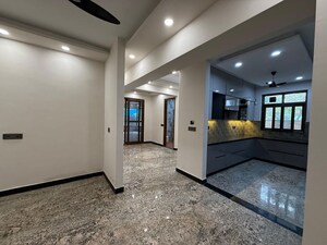 Parking in 3 BHK Independent House at RWA Apartments Sector 93, Sector 93 – for Rent