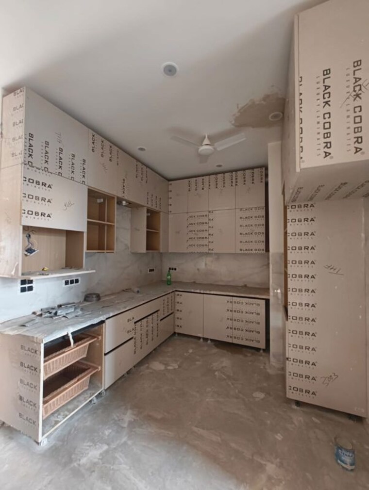 Kitchen, chittaranjan park 3 Bedroom 125 Sq.Yd. Builder Floor In Chittaranjan Park Delhi 10387166